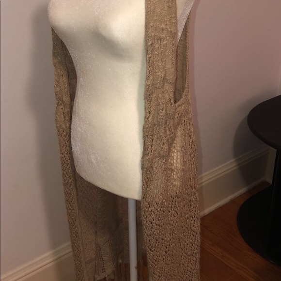 GOLDEN CROCHET VEST-Midi - Picture 2 of 3